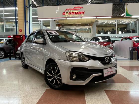 TOYOTA ETIOS 1.5 PLATINUM SEDAN 16V FLEX 4P AUTOMÁTICO